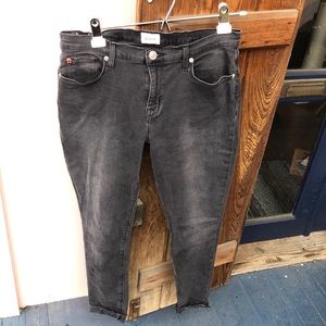Hudson ankle Krista super skinny jean with raw hem size 31